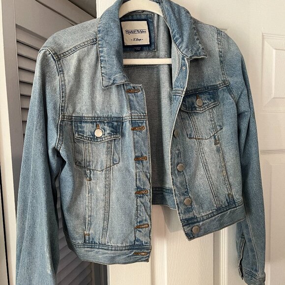 Cropped Light Denim Jacket - Picture 1 of 1